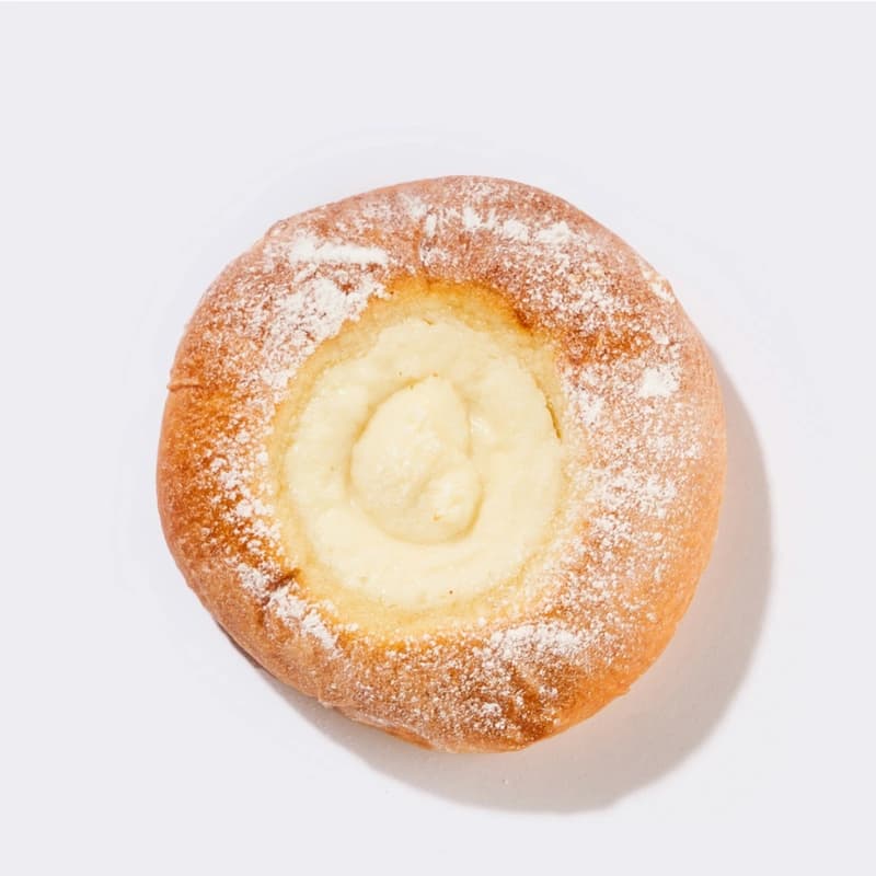 Cottage cheese pastry bun