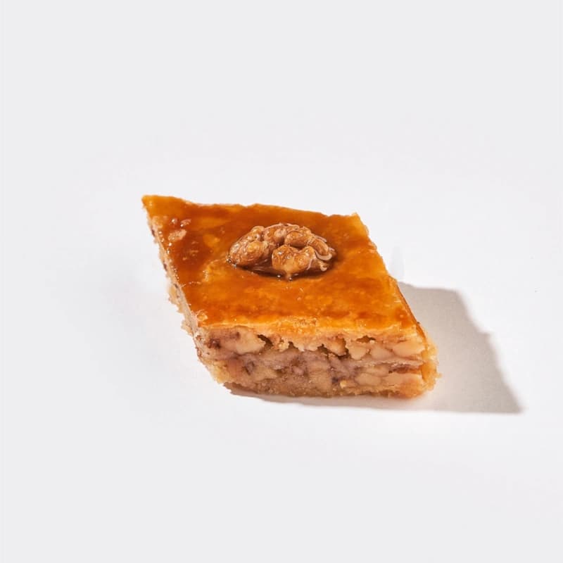 Small diamond-shaped baklava